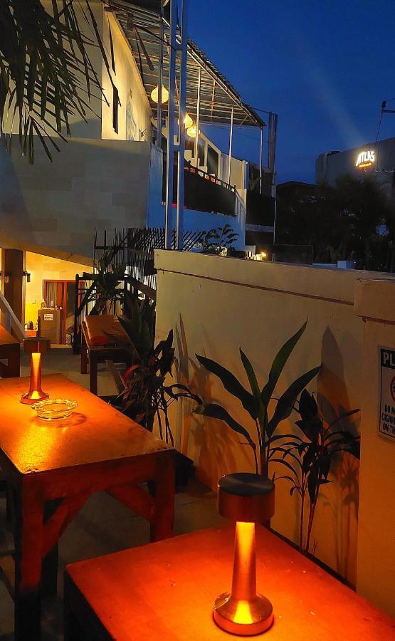 Hustay Guest House - Canggu エクステリア 写真