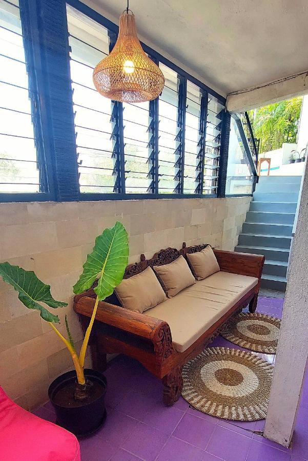 Hustay Guest House - Canggu エクステリア 写真